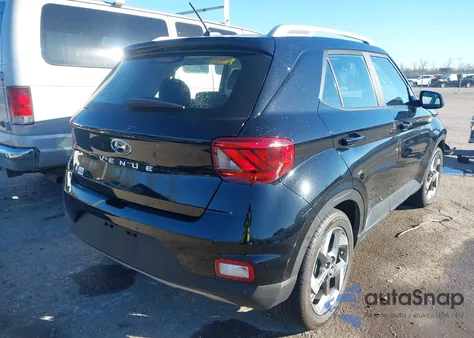 2024 Hyundai Venue Sel z USA, uszkodzony, nr VIN KMHRC8A34RU324320